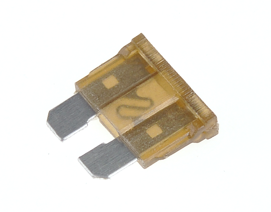 bezpieczniki-samochodowe-midi-7-5a-plytkowe-2e0d860c69954e7cbc85e750df4c046b-52fa59c1 Poistky do auta MIDI 7,5A – Obrázok 1