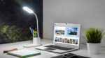 LED stolová lampa s indukčnou nabíjačkou (biela) – Obrázok 7