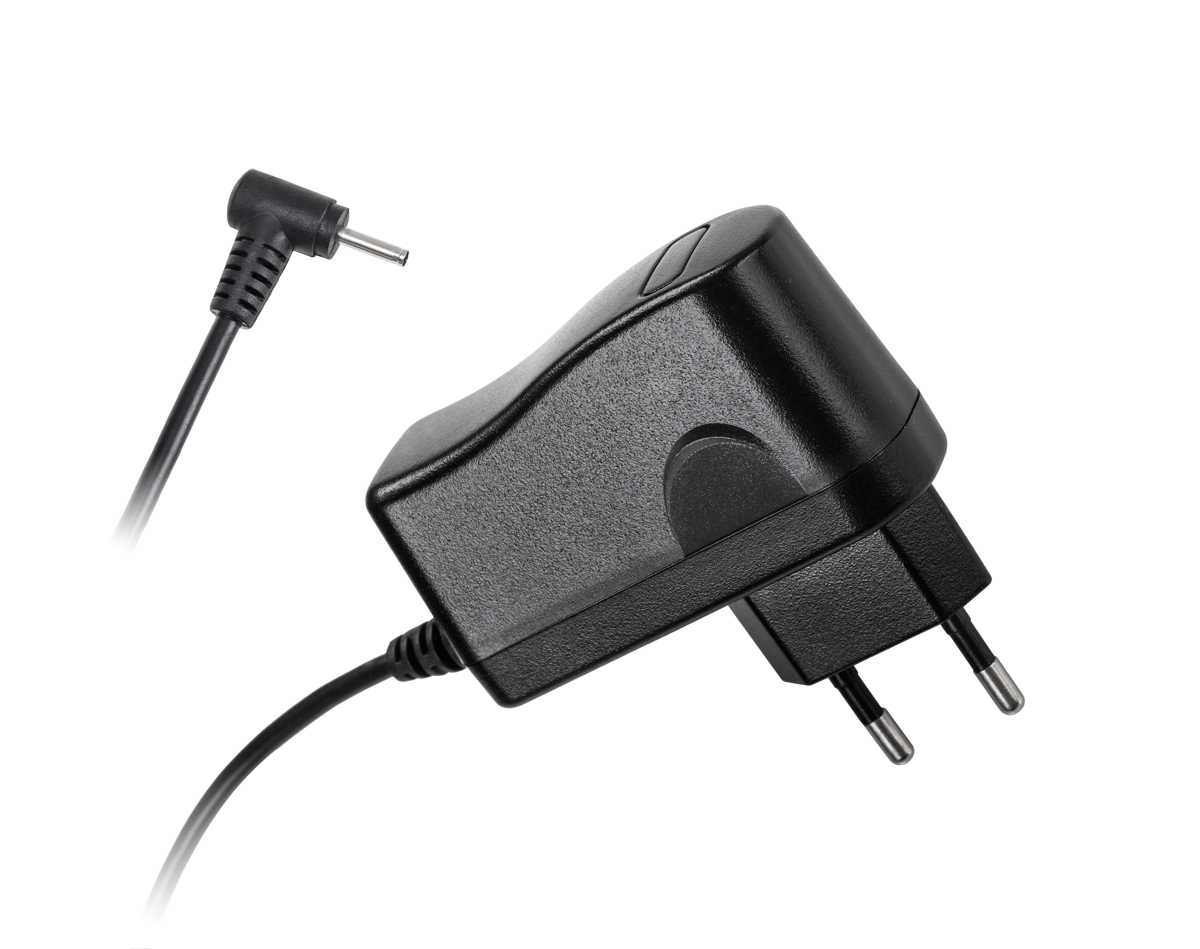 zasilacz-sieciowy-do-tabletow-quer-5v-2-5a-78bcd47031244f9b8dbb0335e5047413-8849a49c Sieťový adaptér pre tablet Quer 5V 2,5A – Obrázok 1